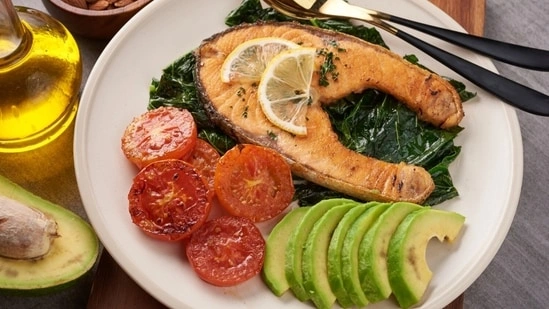 heart healthy diet cardiologist daily meals heart doctor diet plan healthy fats for heart Dr Dariush Mozaffarian diet fish rice yoghurt heart health cardiologist advice breakfast lunch dinner heart diet food is medicine institute healthy eating for heart cardiovascular health foods omega 3 rich fish heart diet plant