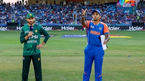 India vs Pakistan T20 World Cup 2026 India Pakistan match preview India favourites vs Pakistan T20 World Cup analysis India Pakistan cricket rivalry Colombo stadium T20 World Cup India team strength Pakistan team weakness India batting depth Pakistan batting struggles Jasprit Bumrah Arshdeep Singh Shaheen Afridi