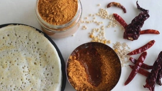 flax seed idli podi recipe healthy idli podi South Indian chutney powder flax seeds podi weight loss breakfast South Indian healthy chutney powder alsi idli podi fibre rich podi recipe homemade idli podi healthy dosa podi flax seed recipes Indian flax seeds chutney powder nutritious South Indian food weight management