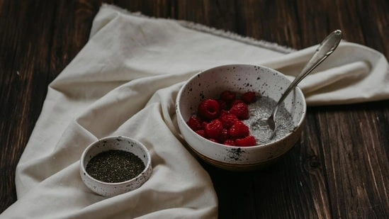 chia seeds health benefits chia seed hack grind chia seeds gut health chia seeds digestion chia seeds weight loss chia seed powder benefits UK doctor health tip Dr Karan Rajan chia fibre benefits chia seeds for microbiome chia seeds omega 3 absorption chia seeds texture