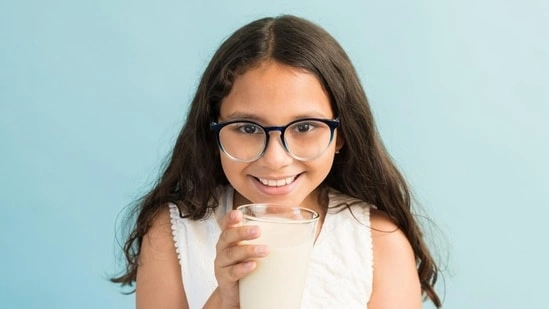 dentist advice for kids teeth children oral health tips cavity prevention for kids bedtime milk teeth sippy cups dental health flavoured drinks tooth decay dried fruit cavities processed crackers teeth pediatric dentist advice kids dental care tips preventing cavities