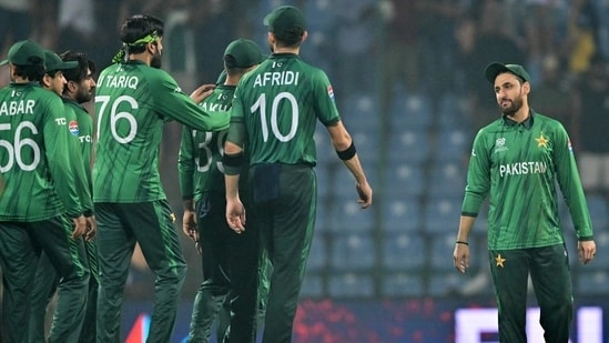 Pakistan T20 World Cup qualification scenario Pakistan vs Sri Lanka Super 8 match England vs New Zealand T20 World Cup result Pakistan semi final chances T20 World Cup 2026 Net Run Rate calculation Pakistan cricket news today England cricket team win New Zealand cricket team loss Super 8 standings T20 World