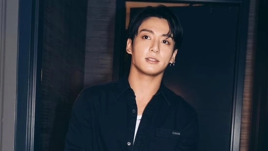 Jungkook BTS news Jungkook live stream controversy BTS Jungkook emotional live Jungkook Weverse live video BTS member Jungkook update Jungkook fans worried BTS Jungkook viral video Jungkook death threats discussion BTS fandom reaction Jungkook