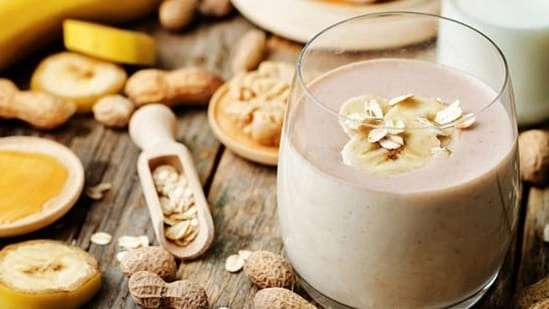 Ramadan 2026 sehri smoothie recipes healthy sehri drinks banana dates oats peanut butter smoothie Ramadan fasting energy drinks nutritious smoothies for sehri Ramadan healthy breakfast before fasting high fibre Ramadan drinks protein smoothie for Ramadan morning meal ideas Ramadan banana smoothie recipe