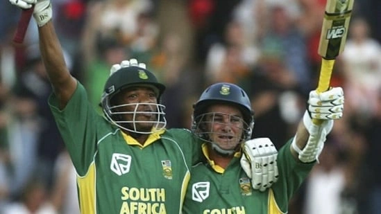 South Africa vs Australia 438 chase greatest ODI match cricket history ODI world record chase 438 runs Johannesburg ODI classic South Africa Australia 2006 match Herschelle Gibbs 175 innings Ricky Ponting 164 knock Mark Boucher winning run Graeme Smith captaincy historic ODI match Wanderers Stadium cricket