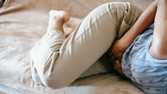 hernia symptoms hernia causes hernia treatment what is hernia abdominal hernia groin hernia hernia surgery treatment hernia medical condition hernia swelling abdomen hernia swelling groin hernia pain symptoms hernia doctor advice hernia health awareness hernia risk factors hernia prevention tips hernia