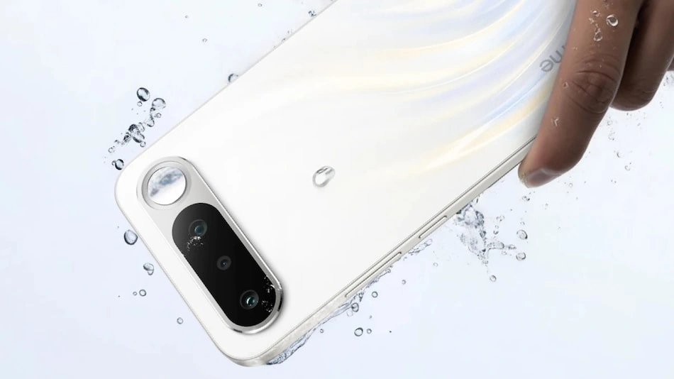 Realme 16 5G India launch Realme 16 5G price India Realme 16 5G specifications Realme new phone 2026 Realme 5G smartphone India Realme 16 features Realme 16 battery 7000mAh Realme AMOLED display phone Realme Dimensity 6400 Turbo phone Realme