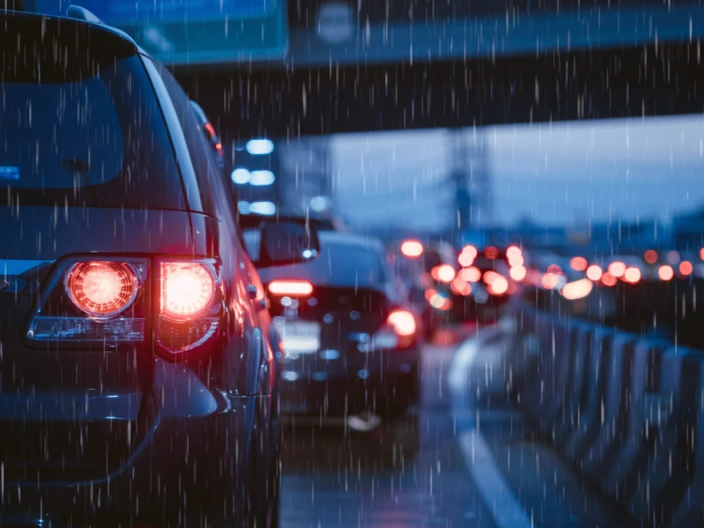 Dubai traffic fines rain Dubai driving rules wet weather Dubai Dubai Police fines UAE traffic rules Dubai road safety rain driving tips Dubai black points system UAE reckless driving Dubai fine mobile phone driving Dubai lane discipline UAE safe distance driving Dubai RTA rules rain UAE driving penalties Dubai weather