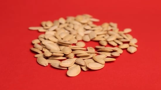 seed cycling for women hormone balance menstrual health natural hormone support seed cycling benefits follicular phase foods luteal phase foods flax seeds benefits pumpkin seeds hormones sunflower seeds benefits sesame seeds health women health tips