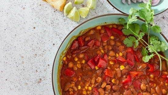 lentils health benefits protein rich foods fibre rich foods heart health diet cholesterol lowering foods anti cancer foods lentils nutrition benefits UK doctor health advice Dr