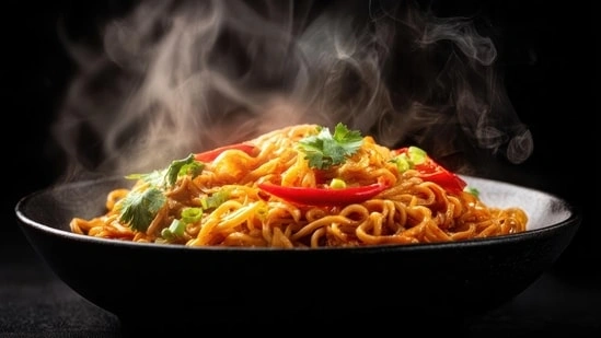 healthy noodles recipe coconut curry noodles high protein noodles fitness recipe healthy Maggi alternative instant noodles replacement high protein meal under 500 calories fitness food recipe healthy comfort food