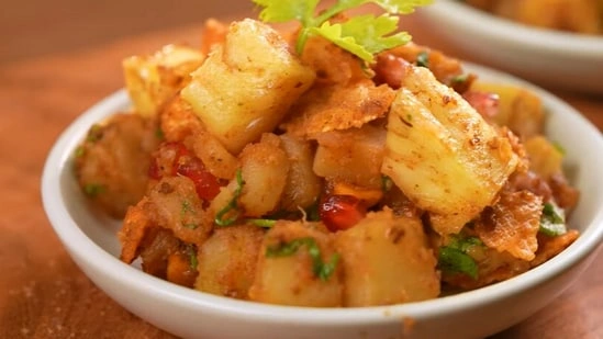 Sanjeev Kapoor recipe tandoori pineapple chaat pineapple chaat recipe air fryer recipe Indian chaat recipe summer snack recipe healthy chaat recipe vegetarian snack recipe pineapple recipe Indian street food recipe