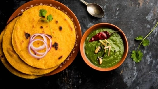 makki di roti recipe Punjabi roti recipe makki roti how to make makki di roti sarson da saag recipe Punjabi food recipe Indian flatbread recipe gluten free roti makki atta recipe Punjabi cuisine recipes traditional