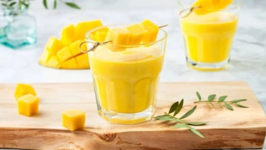 healthy mango lassi recipe low sugar mango lassi mango lassi without sugar healthy Indian drinks summer drinks healthy mango drink mango yogurt drink homemade mango lassi easy mango lassi recipe natural