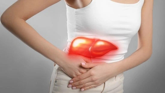 fatty liver women over 45 menopause health risks insulin resistance women fatty liver causes menopause liver fat increase women estrogen decline effects fatty liver symptoms