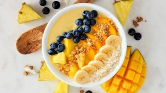 mango smoothie bowl recipe high protein breakfast mango protein smoothie healthy smoothie bowl recipe mango breakfast ideas protein rich smoothie bowl summer breakfast recipes healthy breakfast bowl recipe