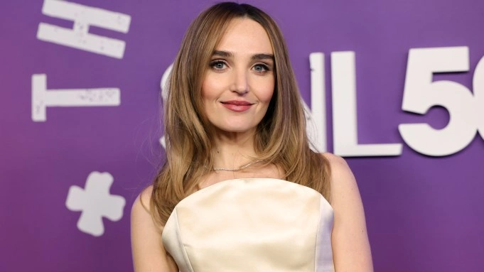 Chloe Fineman viral clip SNL interview controversy Vanity Fair SNL cast video Chloe Fineman story SNL controversy viral video SNL cast reaction Chloe Fineman interview edit