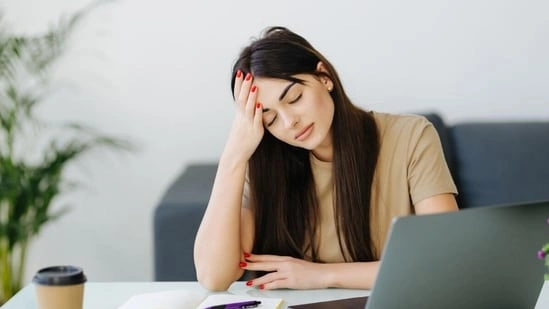 high functioning woman script what is high functioning woman script women mental health high achieving women stress guilt taking break women burnout vs high functioning script psychology women over