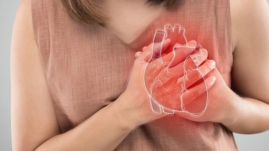 low heart rate below 60 bradycardia symptoms heart rate meaning slow pulse causes bradycardia when to see doctor low heart rate heart health warning signs slow heartbeat risks heart rate less than 60 danger signs