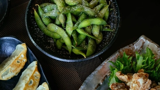 edamame benefits plant protein edamame high protein plant food complete protein vegetarian protein source edamame nutrition facts plant based diet protein foods high fibre foods edamame calories healthy