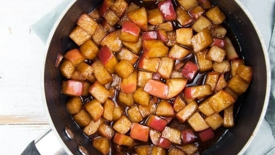 stewed apples benefits gut health apples for digestion Dr Karan Rajan gut health tips apple pectin benefits gut microbiome food digestive health apples bloating relief natural gut health remedies cooked apples vs