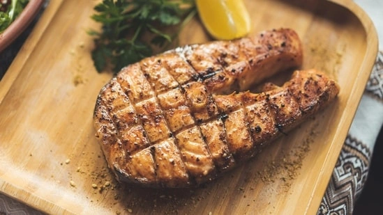 protein intake after 40 daily protein requirement adults over 40 how much protein per day longevity health