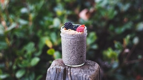 chia seeds health benefits chia seeds with yoghurt gut health foods omega 3 rich foods
