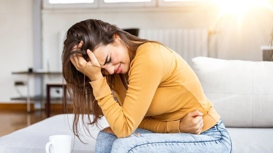 period pain relief natural remedies menstrual cramps treatment without painkillers dysmenorrhea relief tips